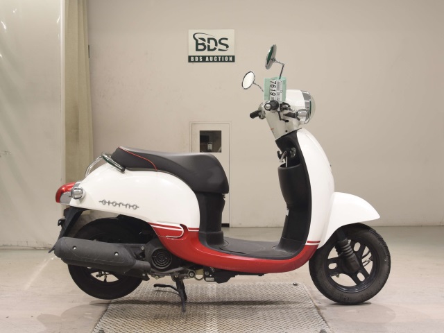 Honda GIORNO 2012