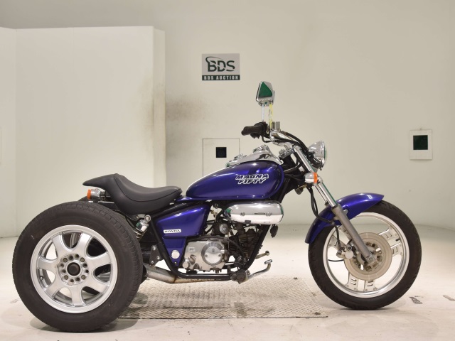 Honda MAGNA50 TRIKE 2005