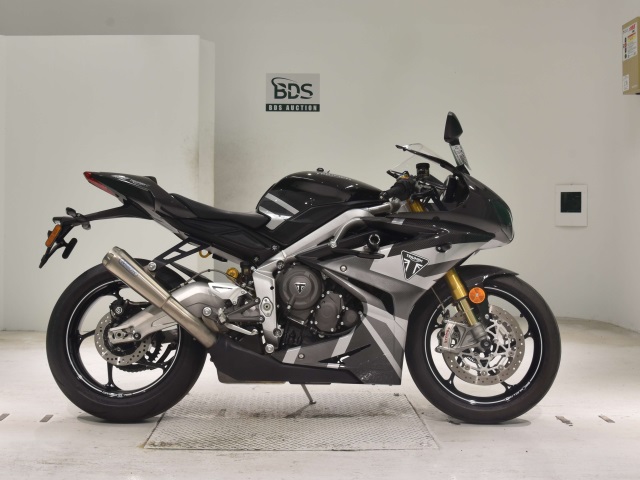 Triumph DAYTONA MOTO2 765 2020