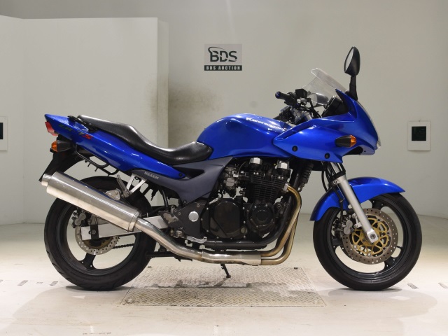 Kawasaki ZR-7S 2002
