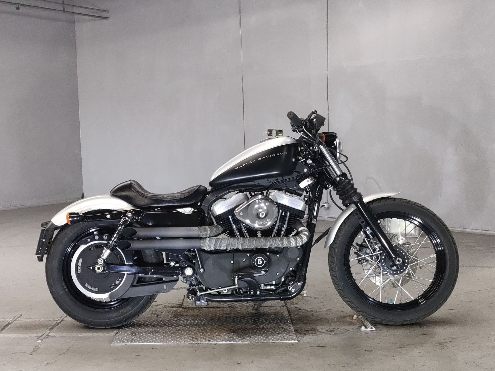 HD SPORTSTER XL1200N 2010