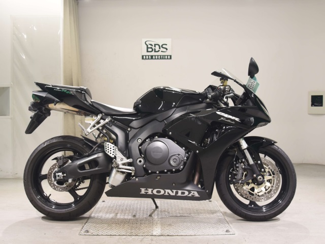 Honda CBR1000RR 2006