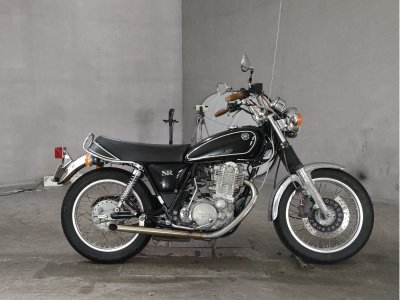 Yamaha SR400 2010