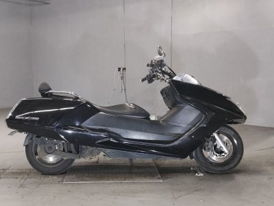 Yamaha MAGZAM 2005