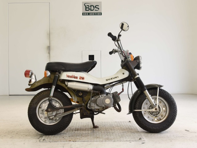Suzuki RV50