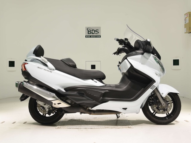 Suzuki SKYWAVE 650LX 2013