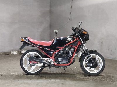 Honda VT250F XELVIS 1983