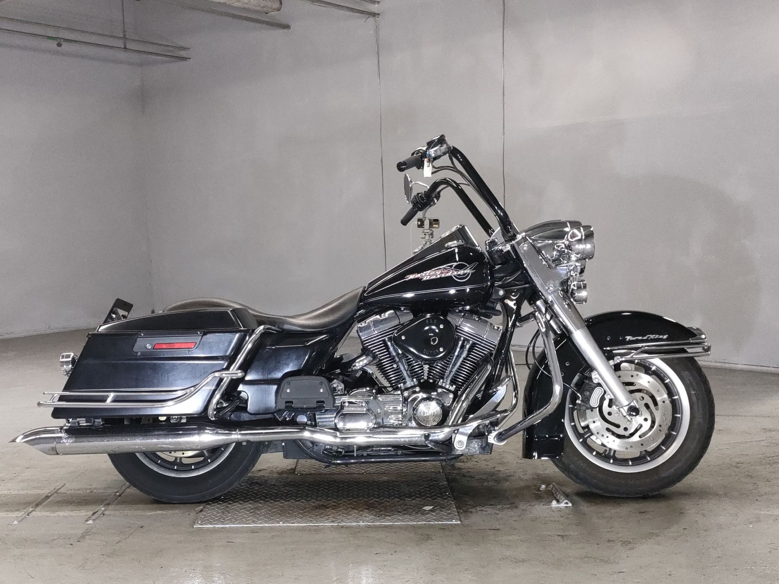 HD ROAD KING FLHR1450 2004