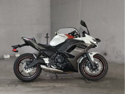 Kawasaki NINJA650 2023