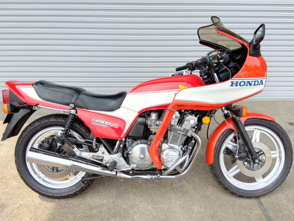 Honda HORNET CB900F 2021