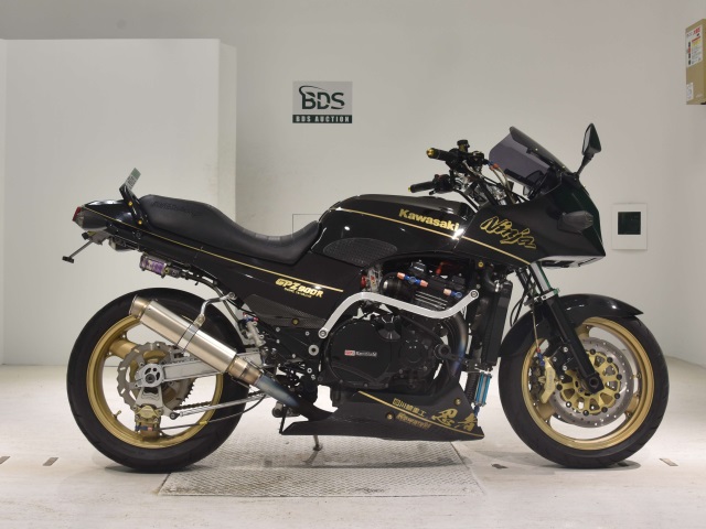 Kawasaki GPZ900R 1994