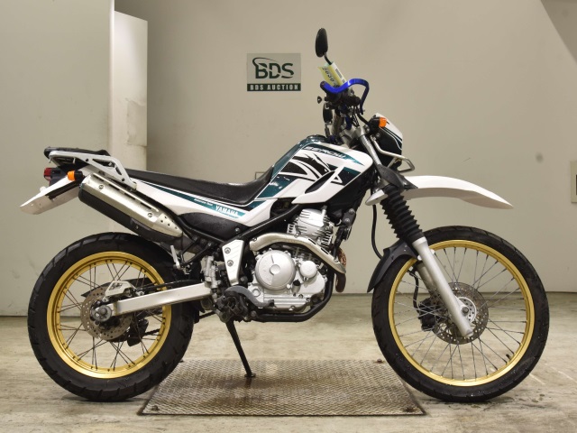 Yamaha SEROW XT250