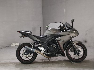 Yamaha YZF-R25 2016