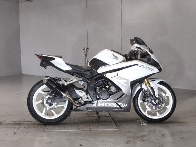 Honda CBR250RR 2023