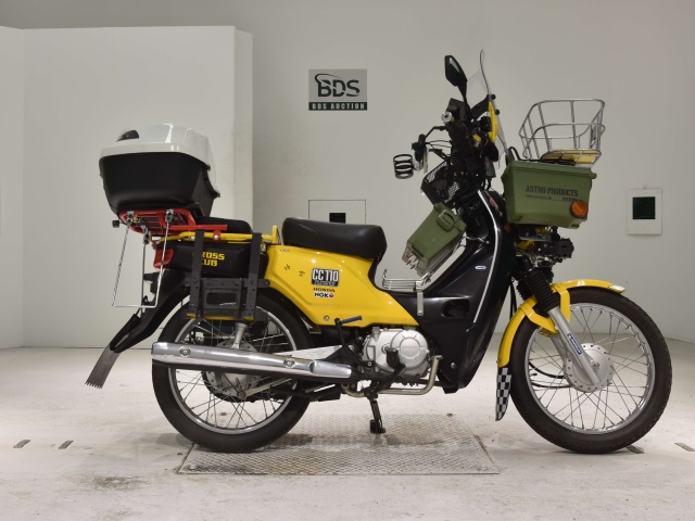 Honda CC110 CROSSCUB 2016