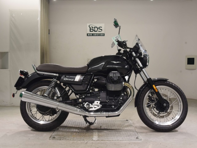Moto Guzzi V7 3 SPECIAL 2021