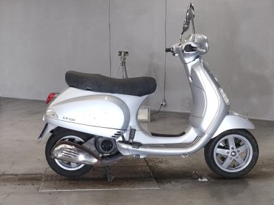 Vespa LX125