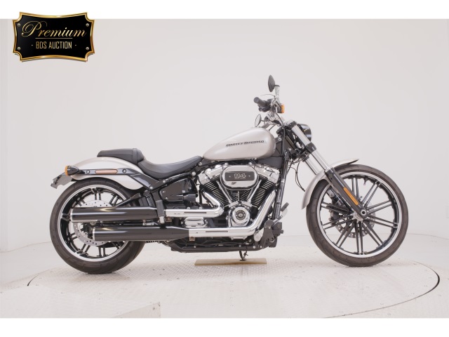HD BREAKOUT FXBRS1870 2018