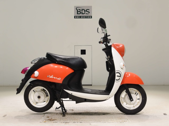 Yamaha E-VINO 2015