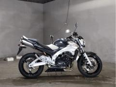 Suzuki GSR400 2007
