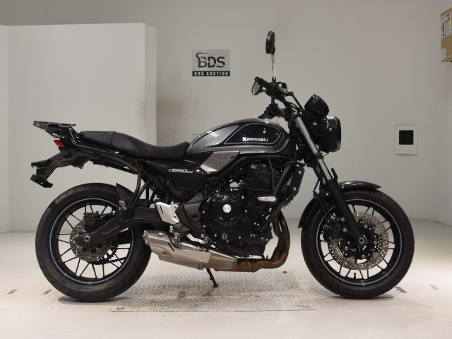 Kawasaki Z650RS 2023