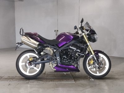 Triumph STREET TRIPLE 2011