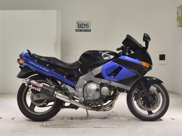 Kawasaki ZZ-R400 1990
