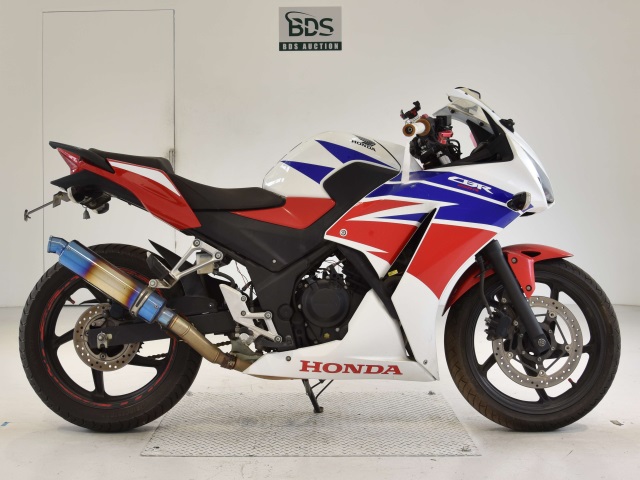 Honda CBR250R 2015