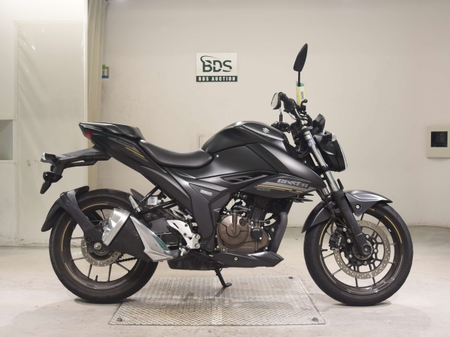 Suzuki GIXXER250
