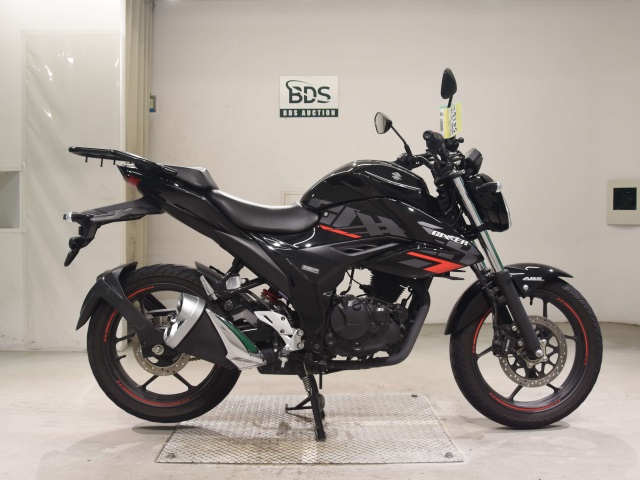Suzuki GIXXER150