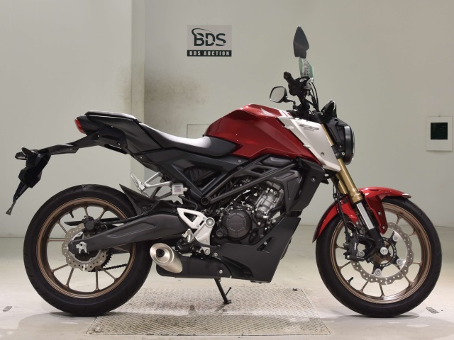 Honda CB125R 2021