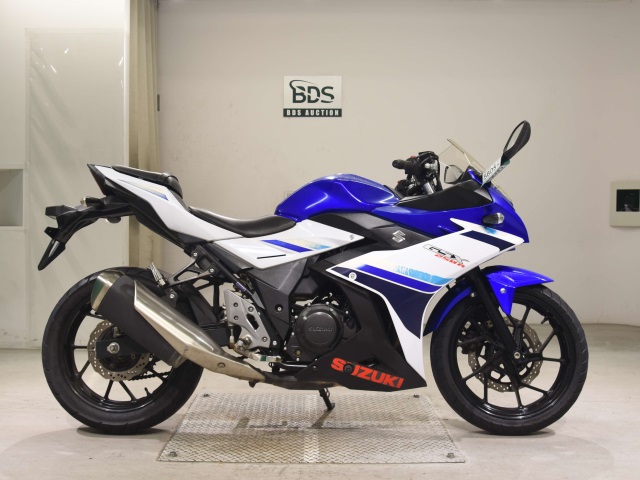 Suzuki GSX250R