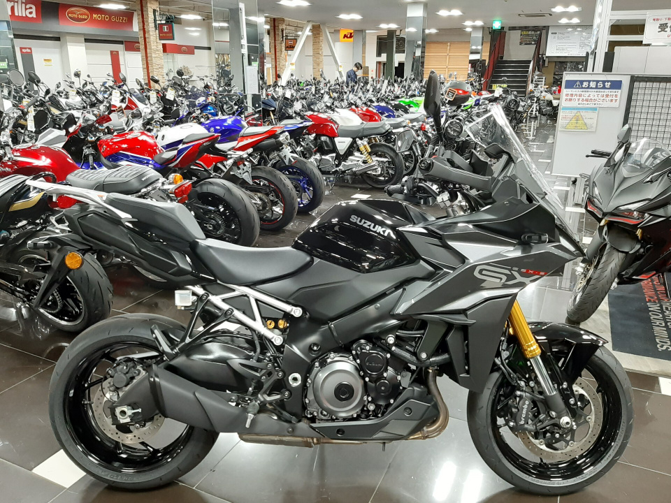 Suzuki gsx-s1000 gx 2024