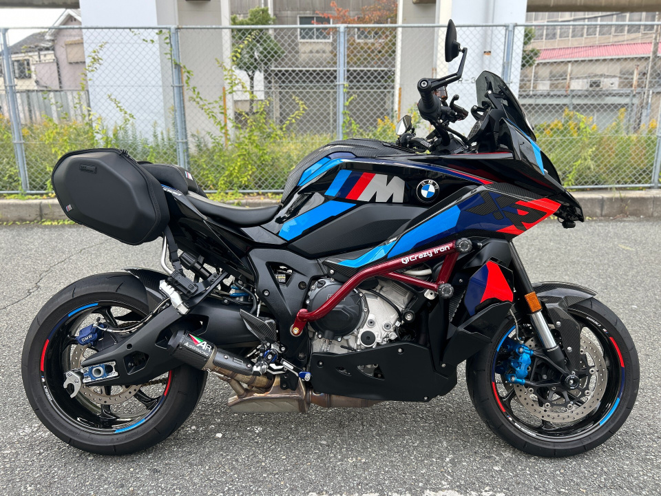 BMW M1000XR 2025