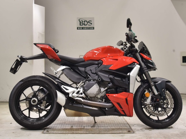 Ducati STREET FIGHTER V2 2022