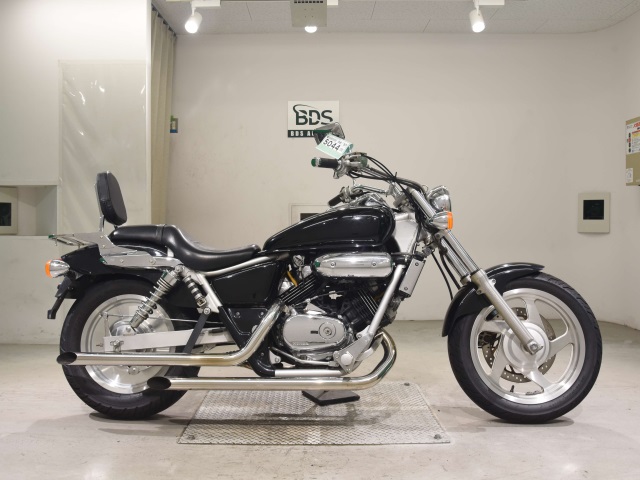 Honda MAGNA250 2001
