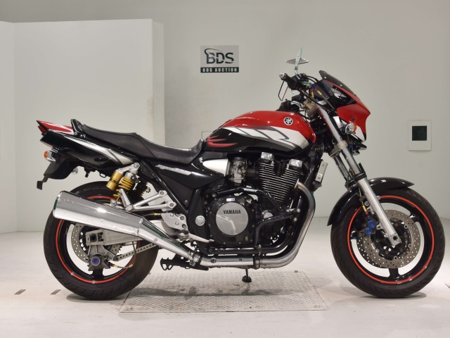 Yamaha XJR1300 2004