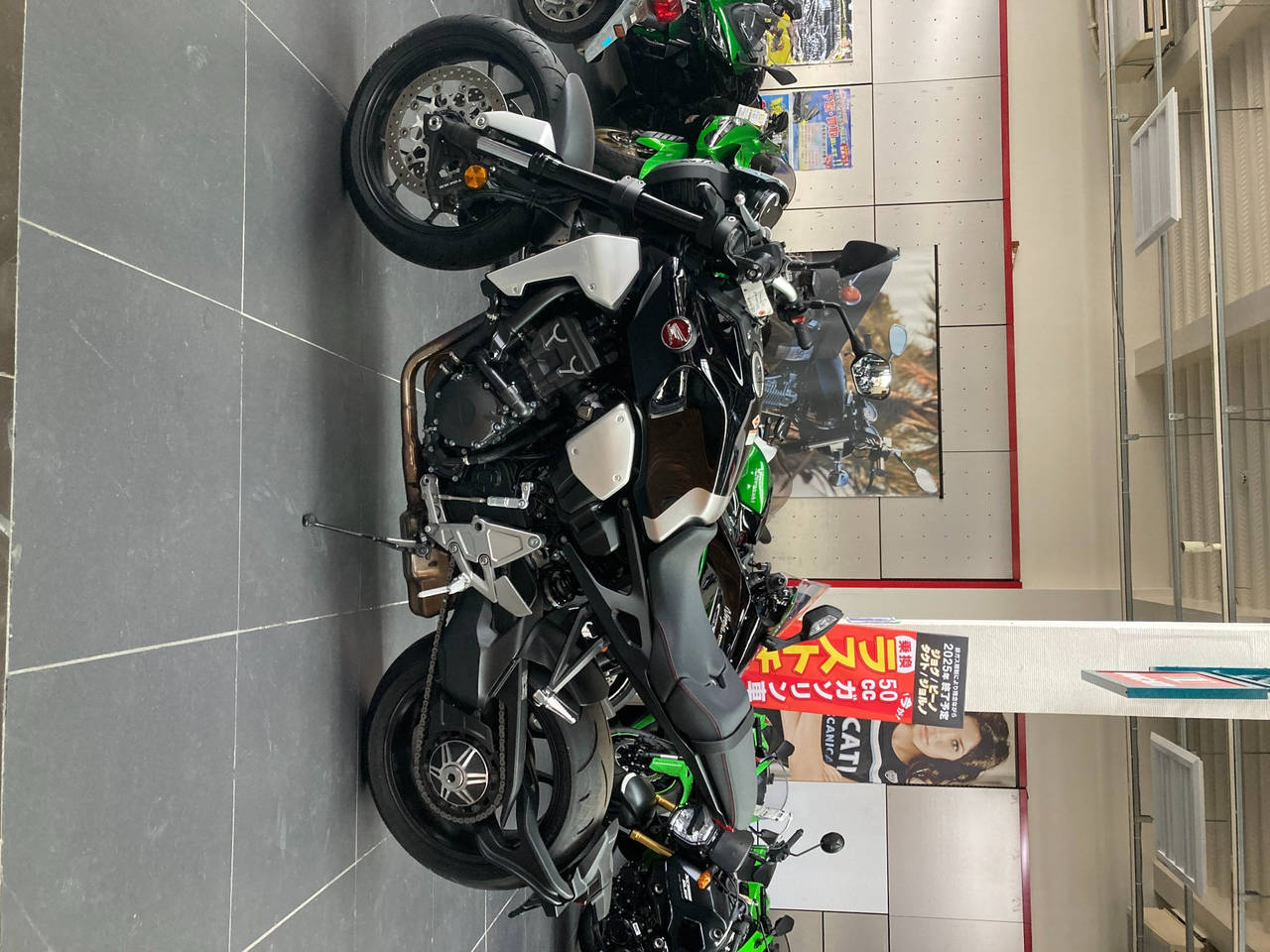 Honda CB1000R 2021