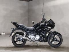 Suzuki GSR250F