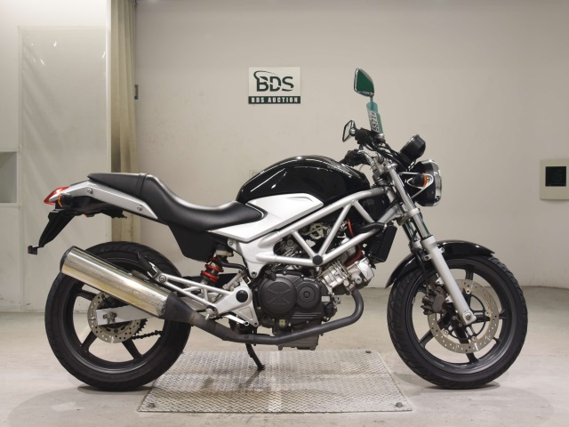 Honda VTR250 2009