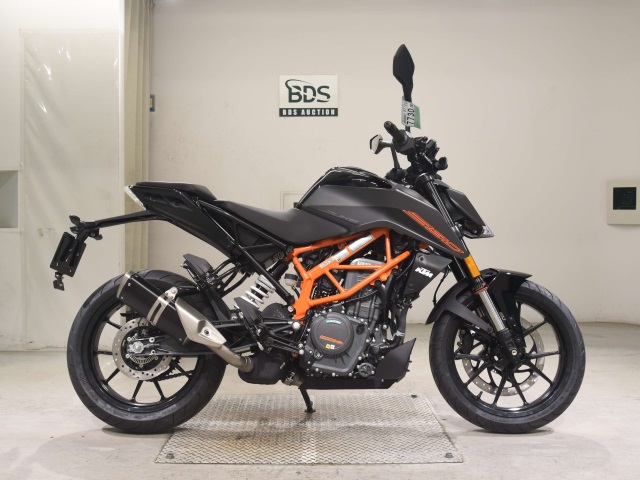 KTM 390 DUKE 2025