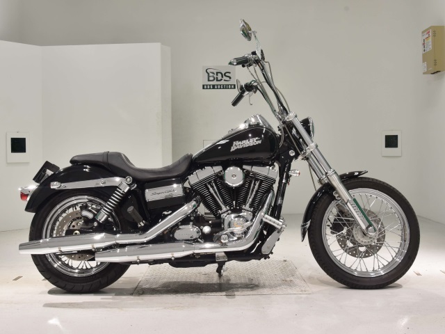 HD SUPER GLIDE FXDC1580 2011