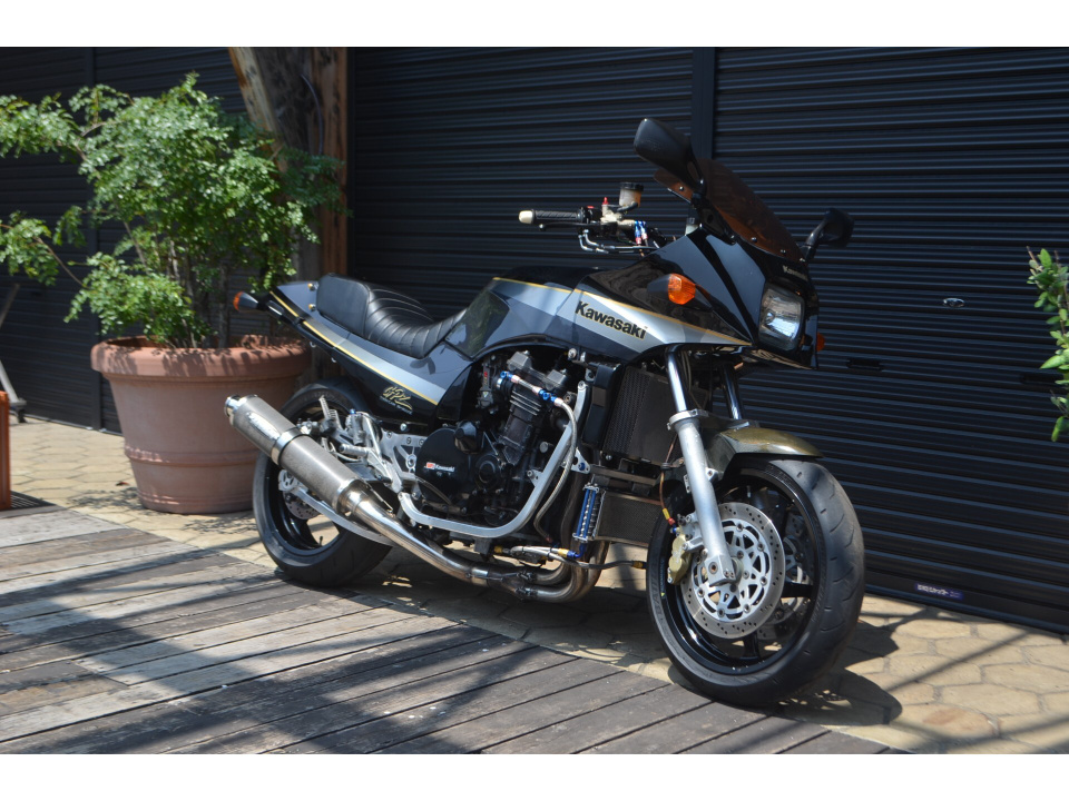 Kawasaki GPZ900R 1993
