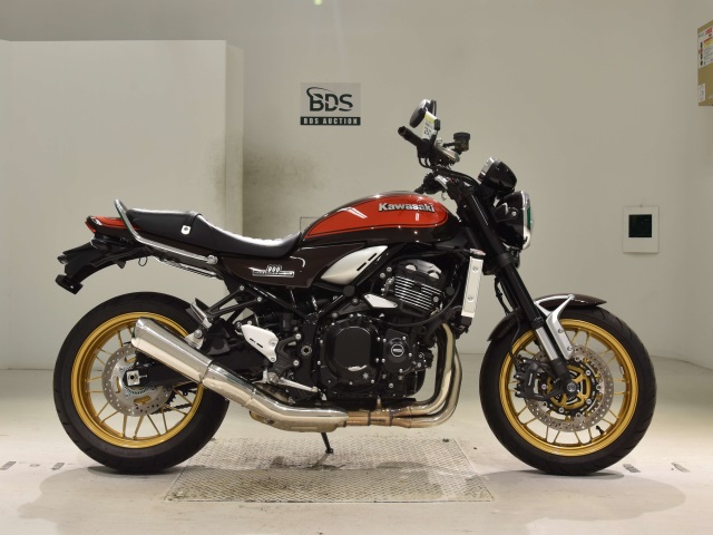 Kawasaki Z900RS 2023