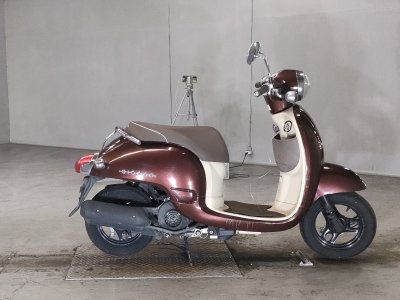 Honda GIORNO 2011