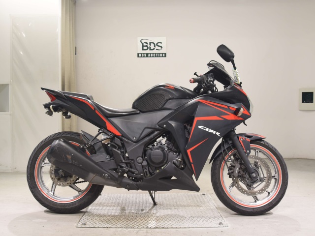 Honda CBR250RA 2011