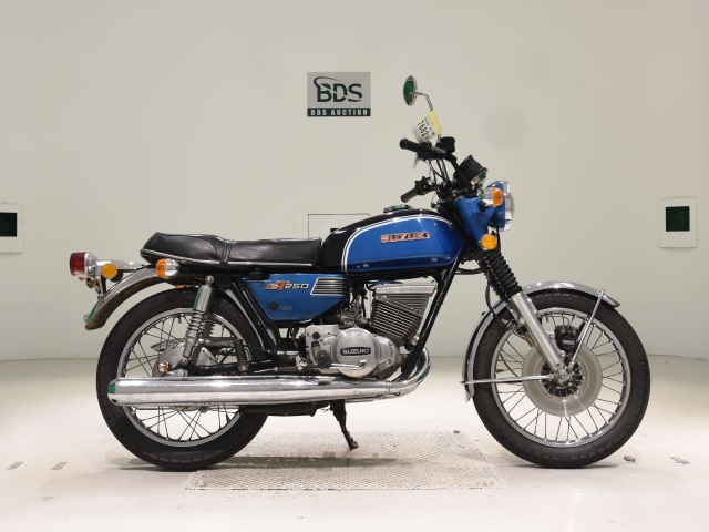 Suzuki GT250