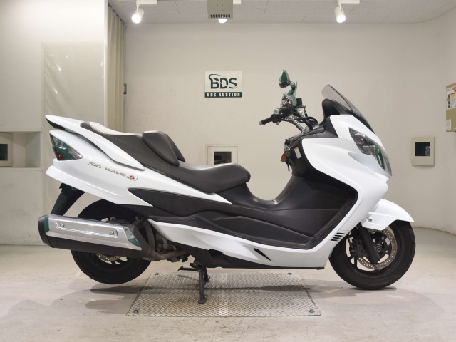 Suzuki SKYWAVE 250S