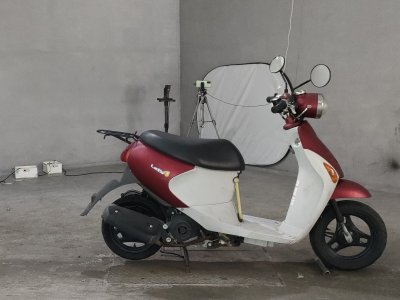 Suzuki LETS4