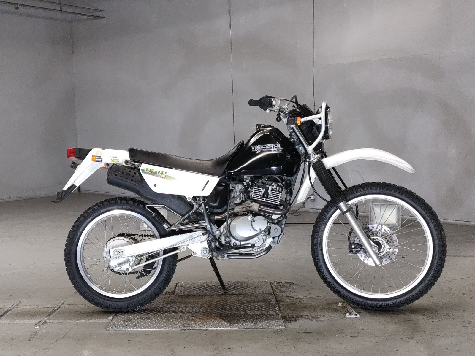 Suzuki DJEBEL200 2003